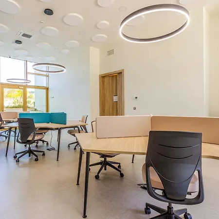 Intempo By Holuxe - 356 - 35th Floor